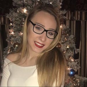 Meet your Posher, Lexi